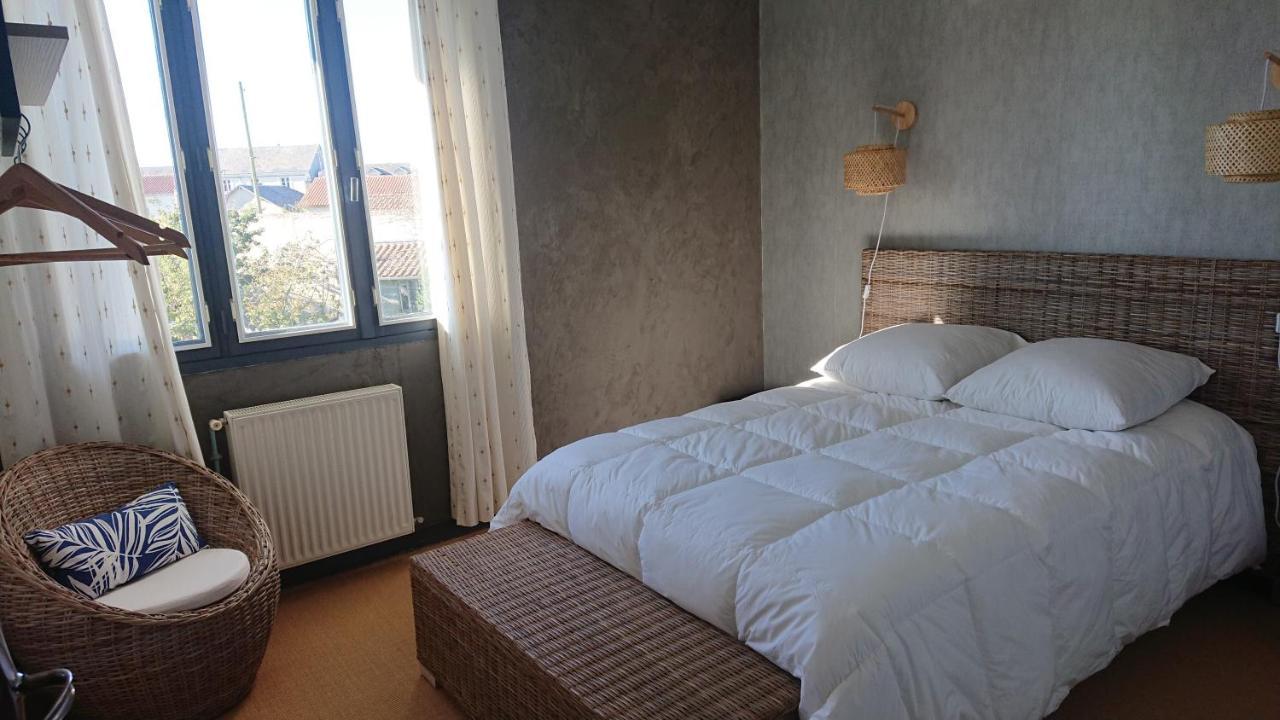 Chez David Appartement Bressuire Buitenkant foto